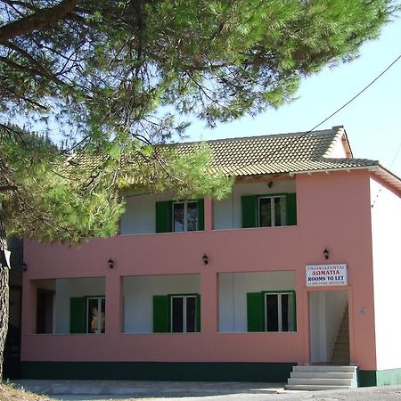 Chalikias Rooms Asprogerakata Exterior foto