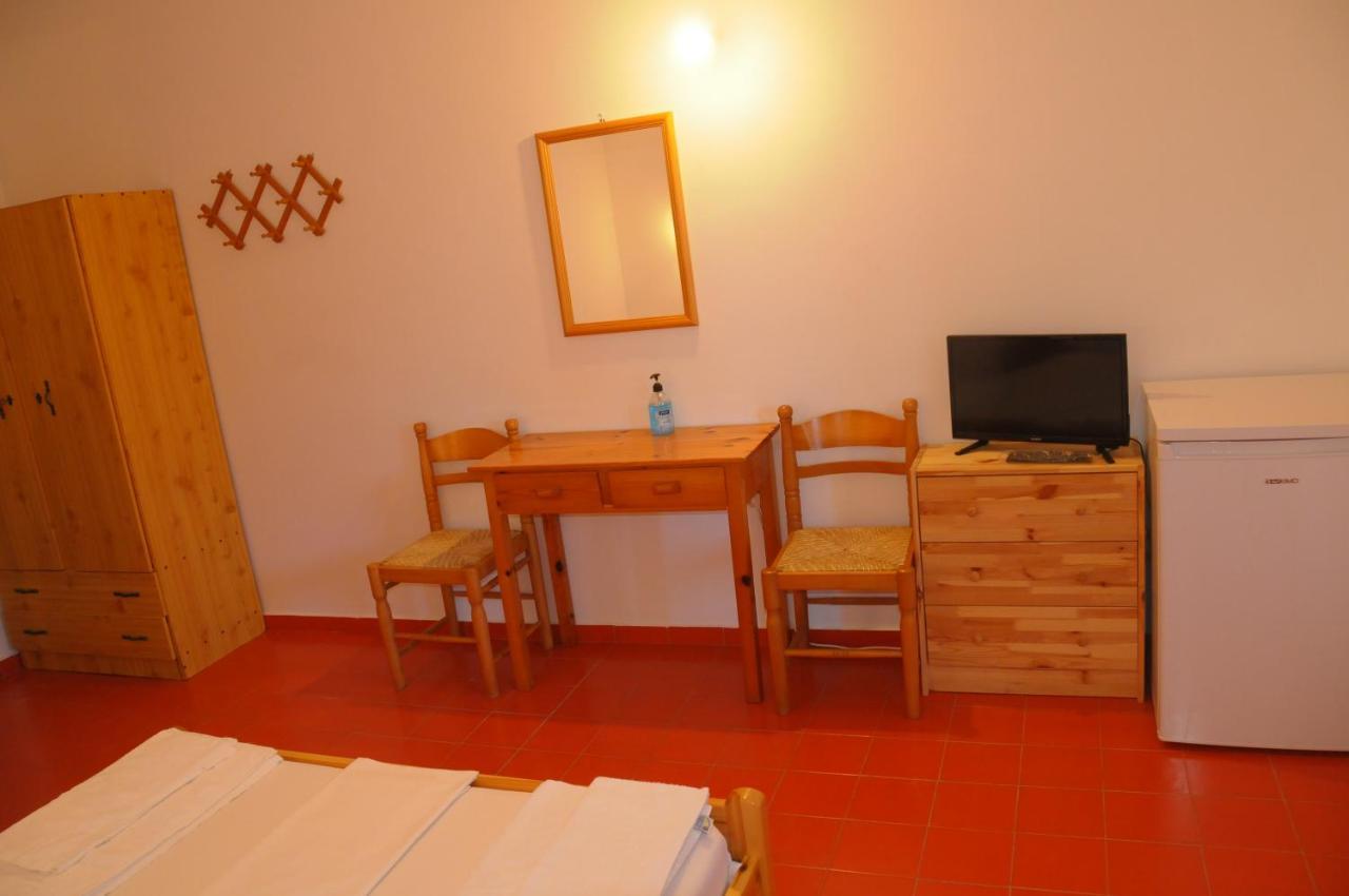 Chalikias Rooms Asprogerakata Exterior foto